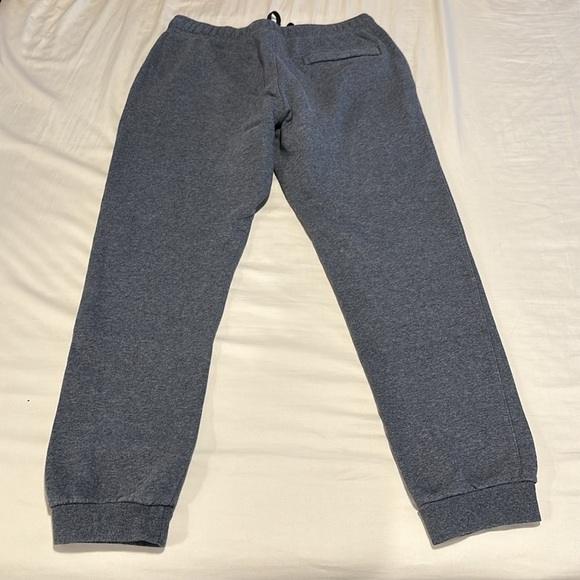 Nike, Size Medium, Grey - Picture 4 of 8